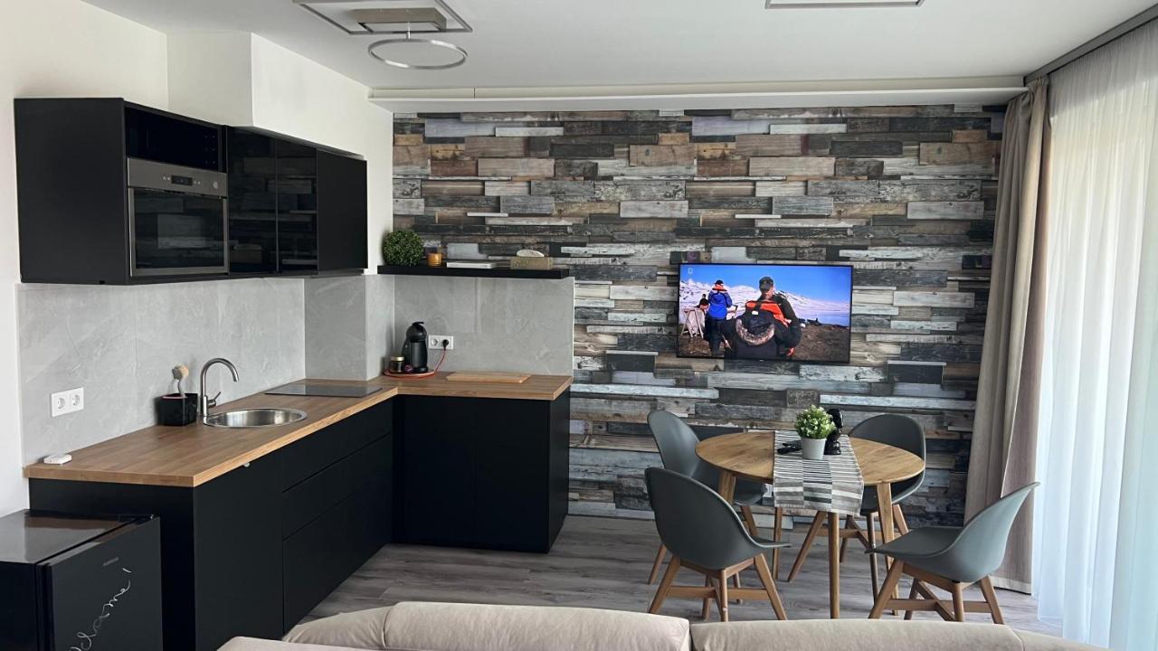 Villa Bauhaus Wellness Apartman 202 Siofok Ngoại thất bức ảnh