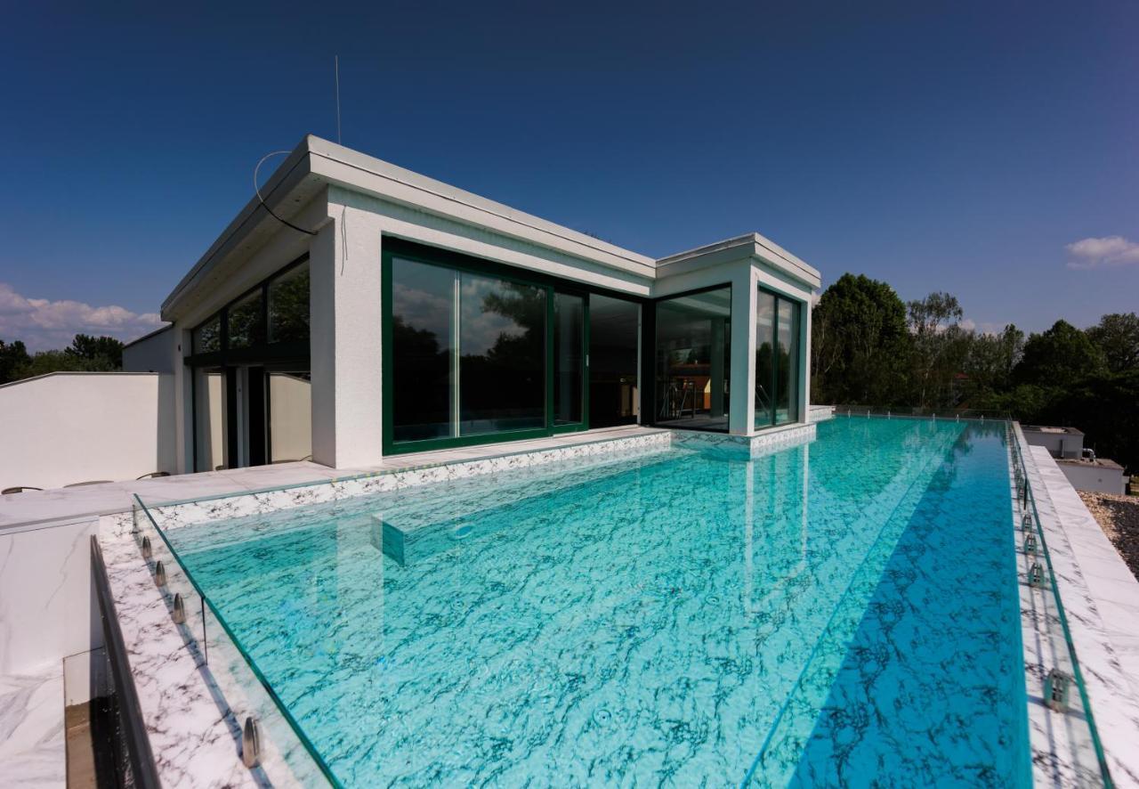 Villa Bauhaus Wellness Apartman 202 Siofok Ngoại thất bức ảnh